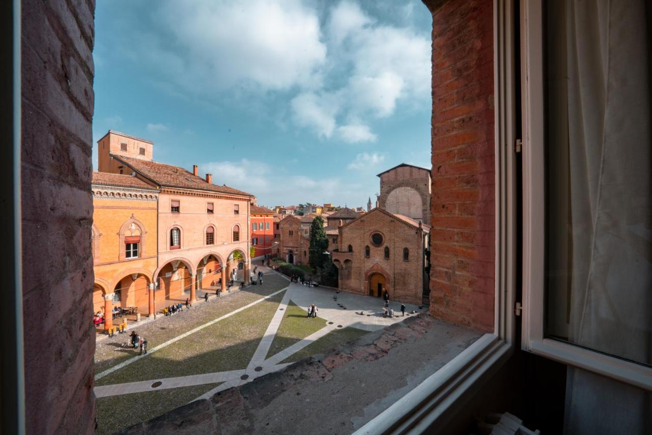 شقة Piazza Santo Stefano Con Vista بولونيا المظهر الخارجي الصورة